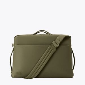 BEIS The Ultimate Travel Duffle  in Olive